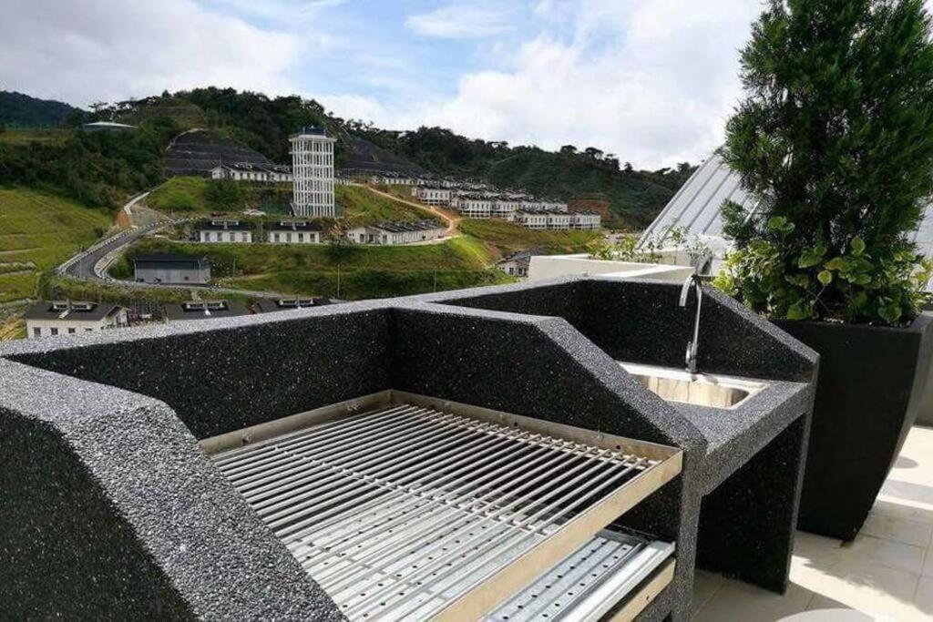 W6Warmstay@Goldenhills/3Rpenthouse/Wifi/Pasarmalamview/2Carpark บรินชัง ภายนอก รูปภาพ